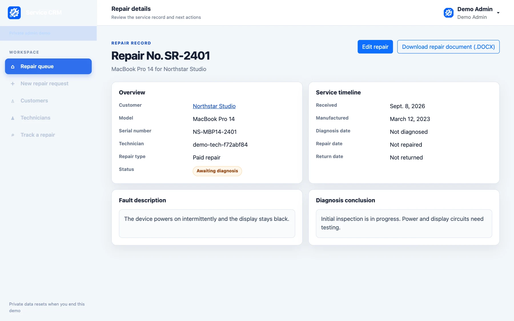 Service CRM repair detail showing customer, device, technician, status and diagnosis information